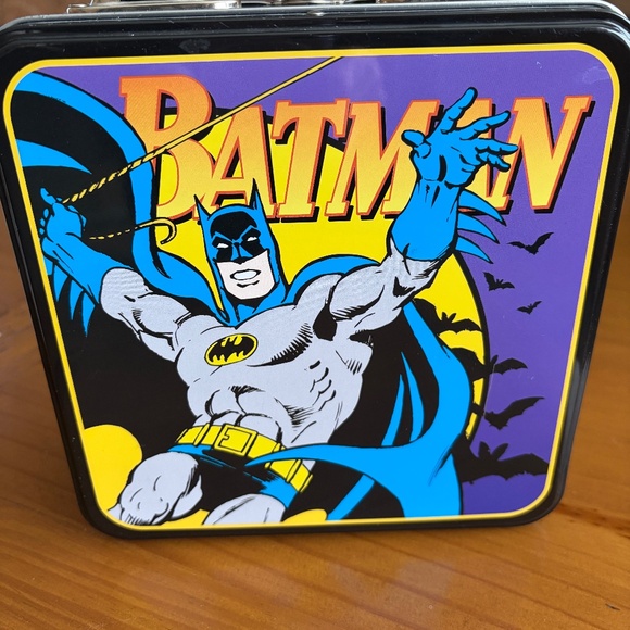 Retro Vintage Batman Tin Lunchbox - Picture 8 of 9